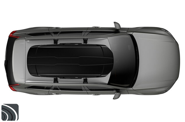 Thule Motion XT L Black Glossy op auto